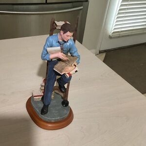 Defenders of Justice attorney/lawyer Sculpture